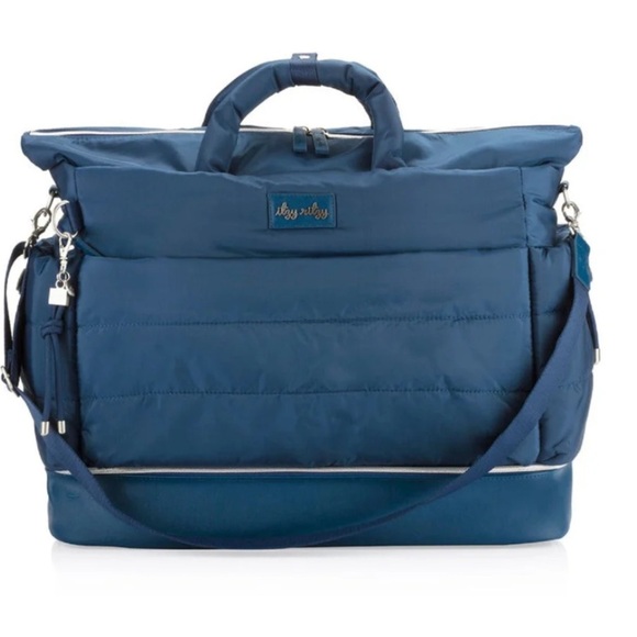 NEW Itzy Ritzy Dream Weekender Overnight Carryon Diaper Travel Bag in Midnight - Picture 3 of 11